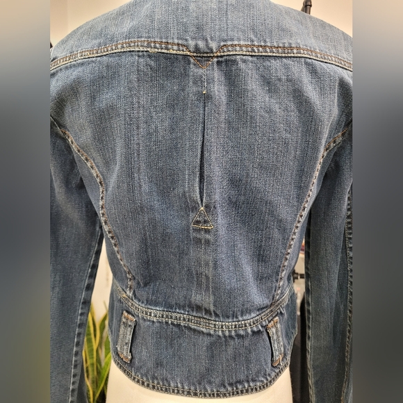Vintage Blue Jean Jacket with Zipper Details - Picture 6 of 7
